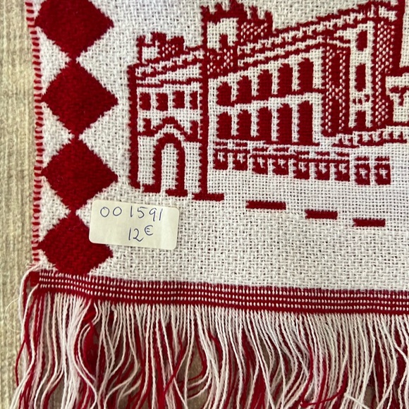 Monaco Soccer Scarf 🧣 - Picture 4 of 4